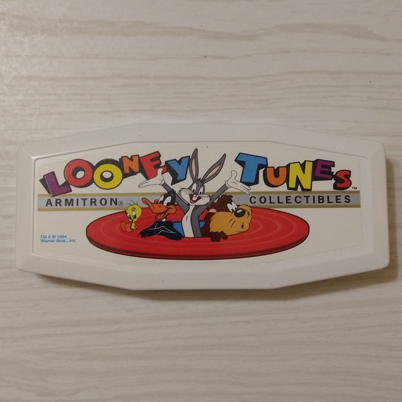 Vintage 1996 Armitron Instalite Night Vision Tweety Watch (Complete) - Picture 2 of 7
